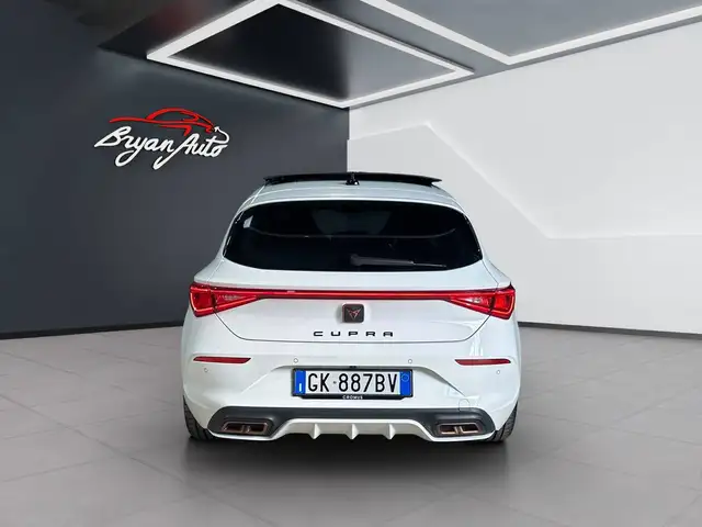 Cupra Leon view 4