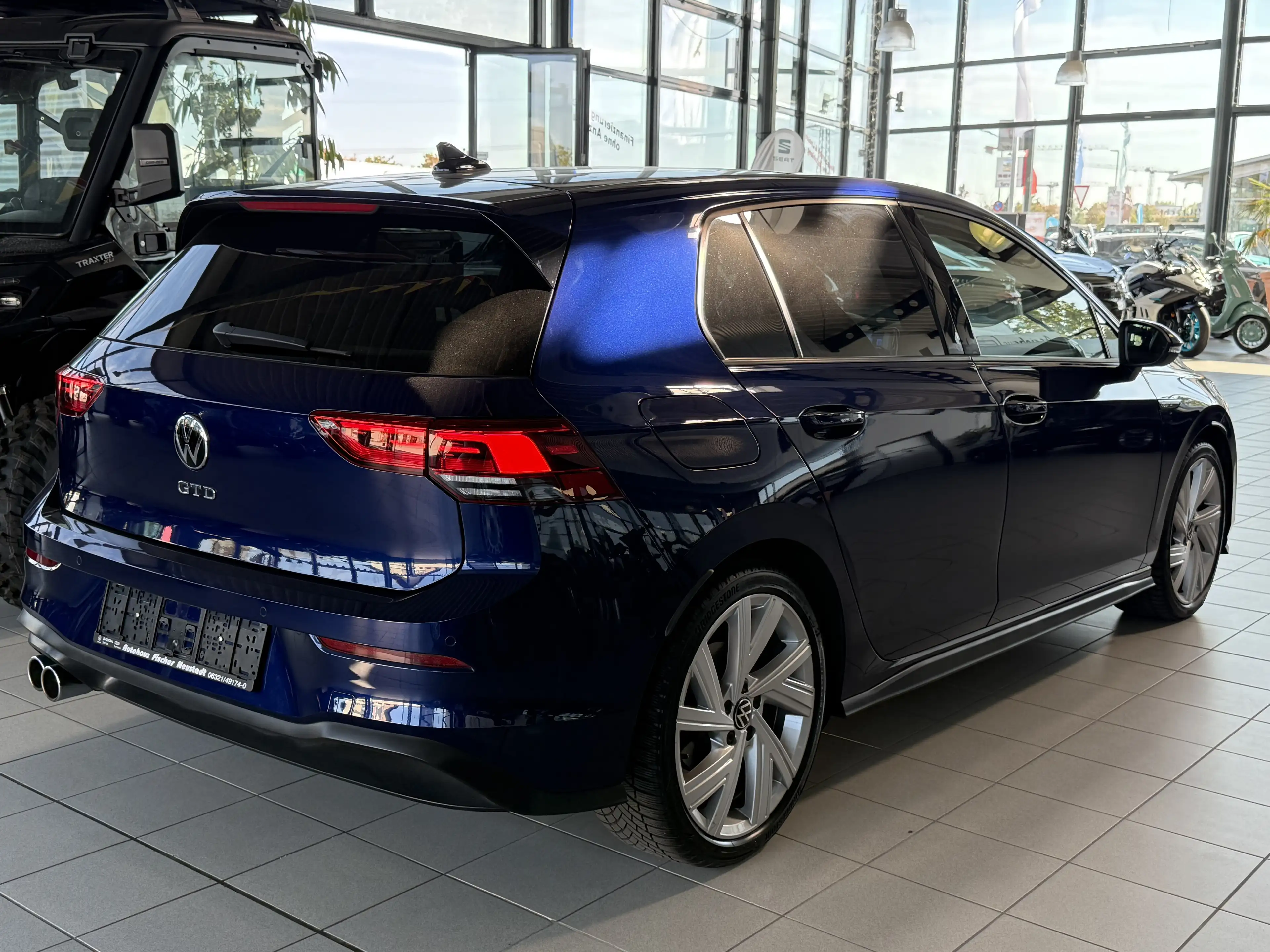 Volkswagen Golf GTD ACC/Kamera/Sitzheizung&Belüftung/Werksgarantie — photo 5
