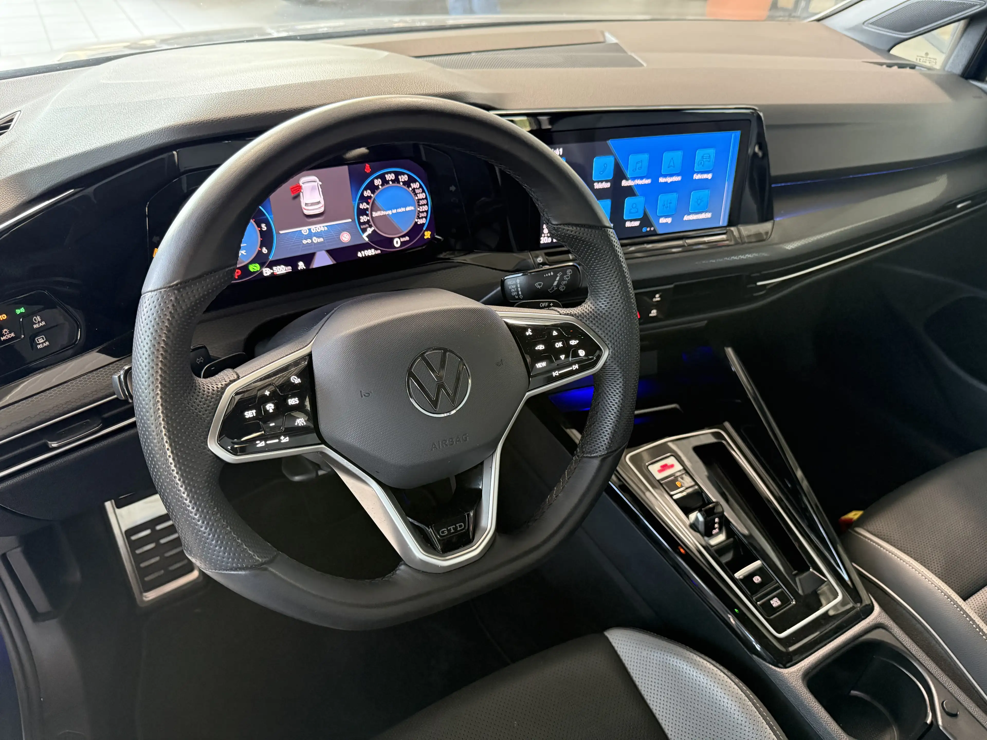 Volkswagen Golf GTD ACC/Kamera/Sitzheizung&Belüftung/Werksgarantie — photo 10