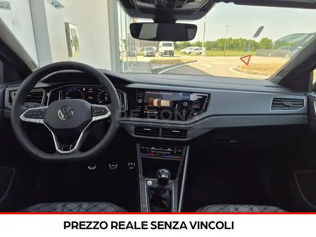 Volkswagen Taigo view 9