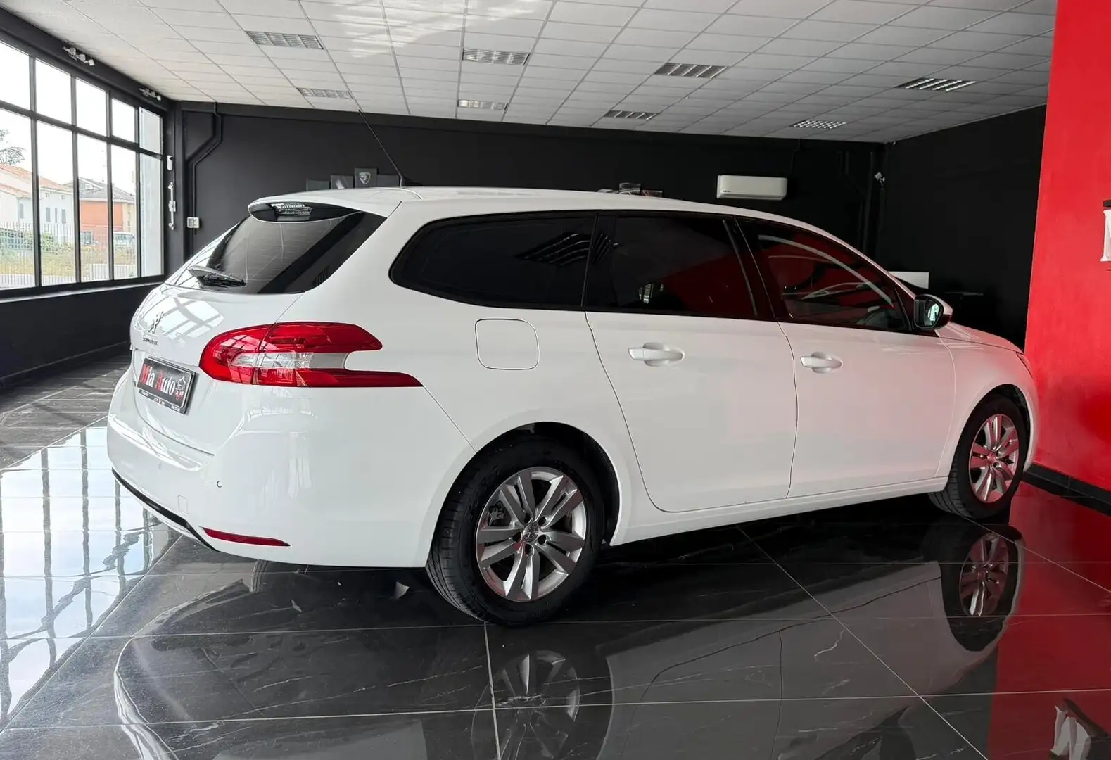 Peugeot 308 308 BlueHDi 130 S&S SW Allure Bianco - 2