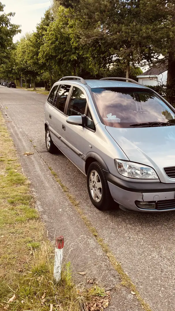 Opel Zafira 1.8 Elegance Automaat - 1