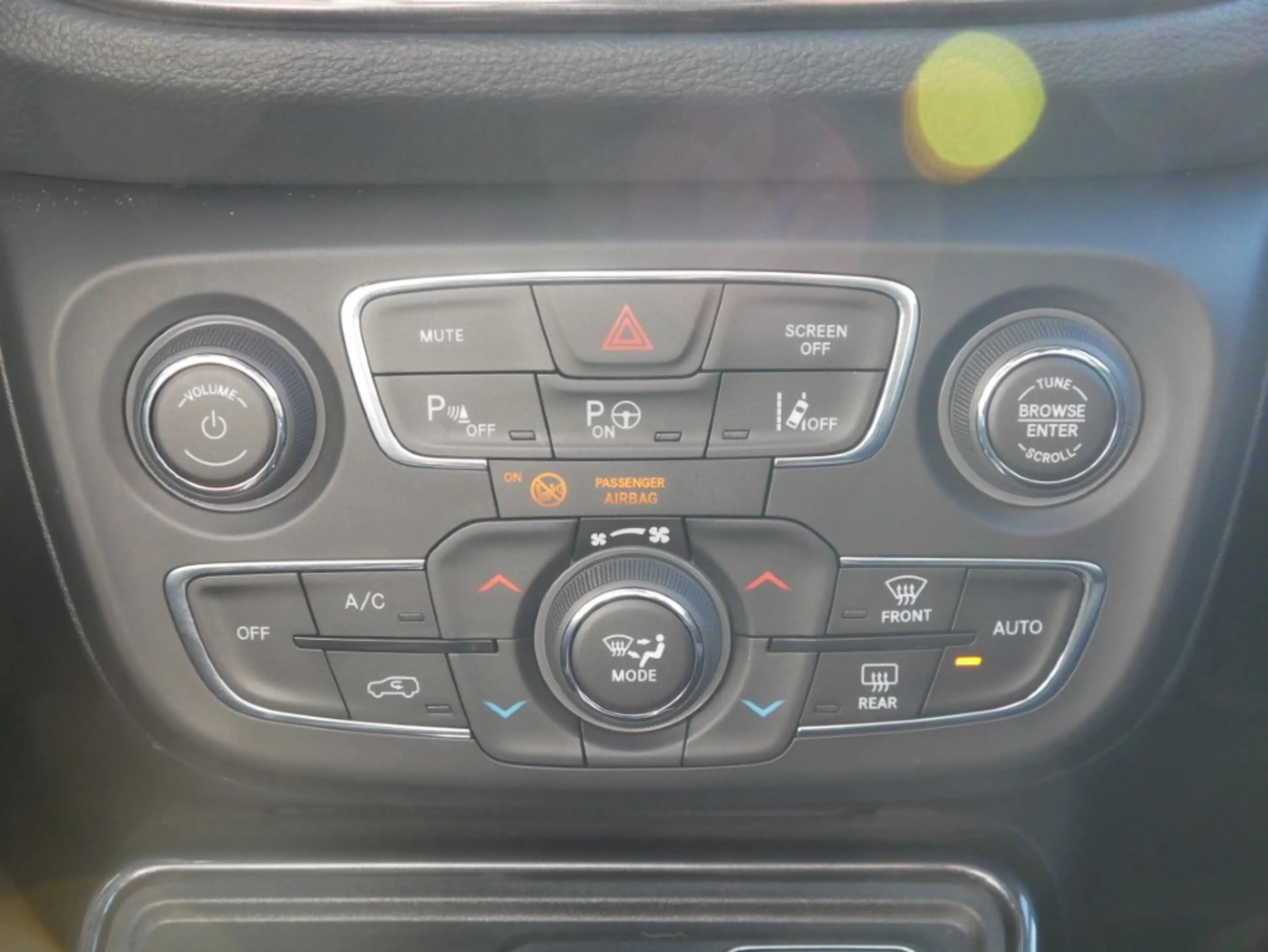 Jeep Compass 1.3 S FWD Sitzbelüftung Lenkradheizung — photo 13