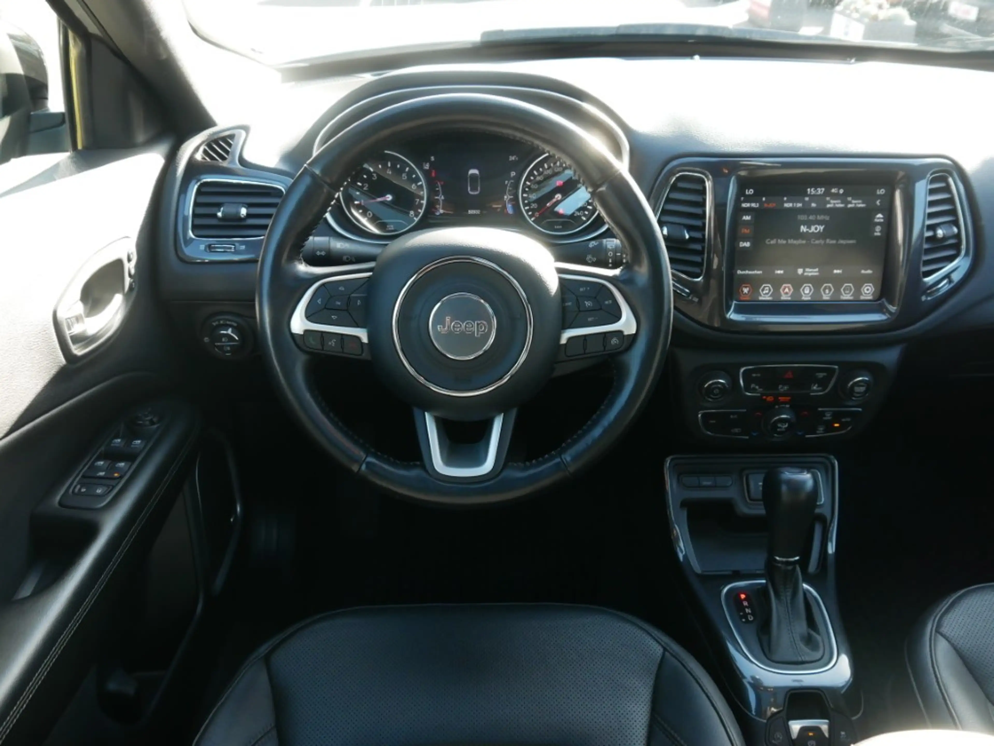 Jeep Compass 1.3 S FWD Sitzbelüftung Lenkradheizung — photo 9