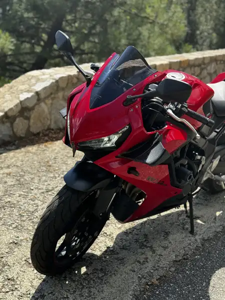 Honda CBR 650 - foto 4