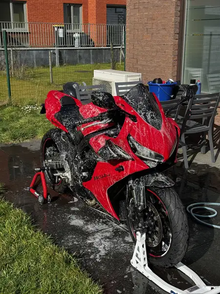 Honda CBR 650 - foto 2