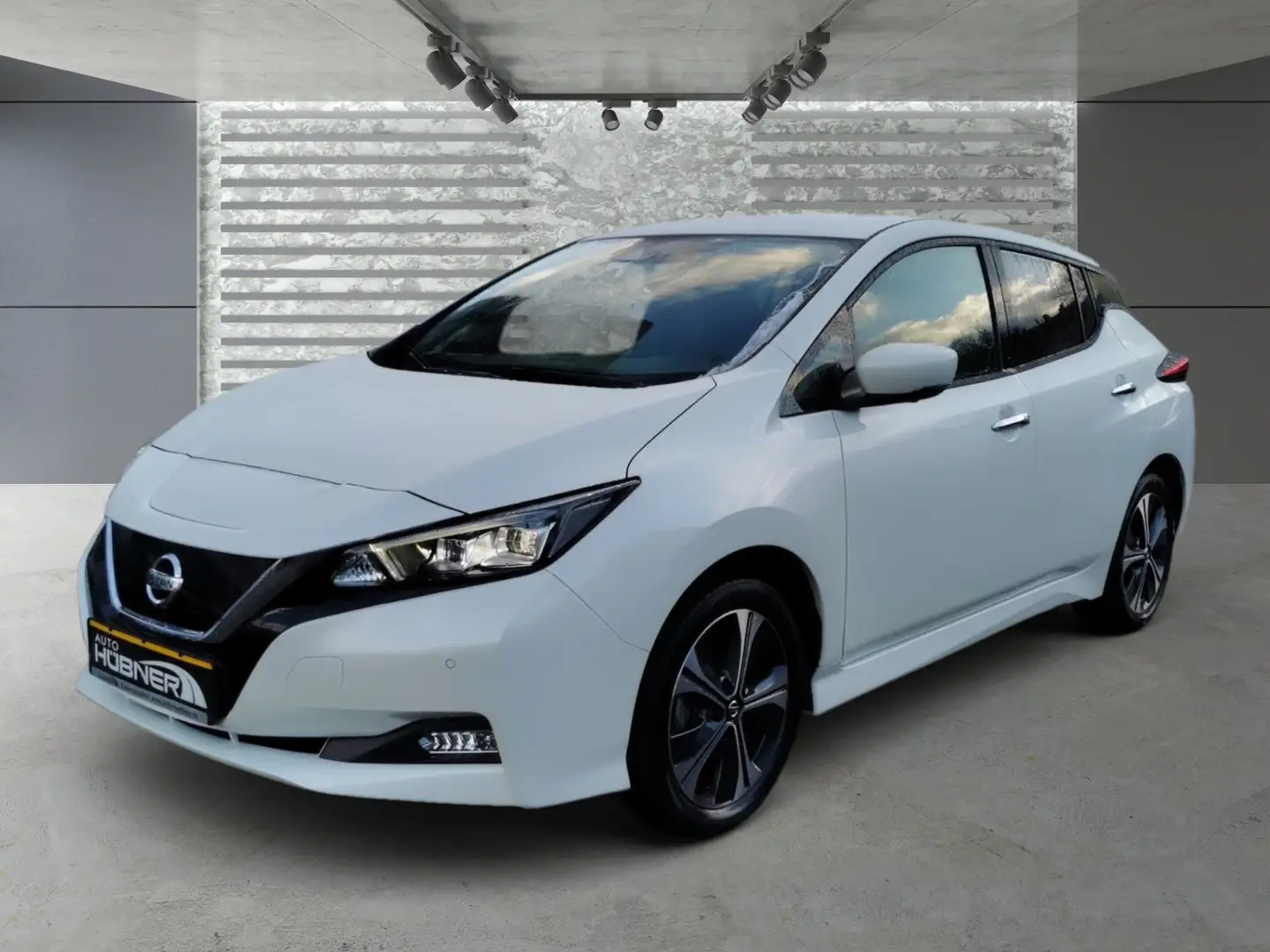 Nissan Leaf e+ Tekna 62kWh Navi|AroundView|Winter-Paket Weiß - 2