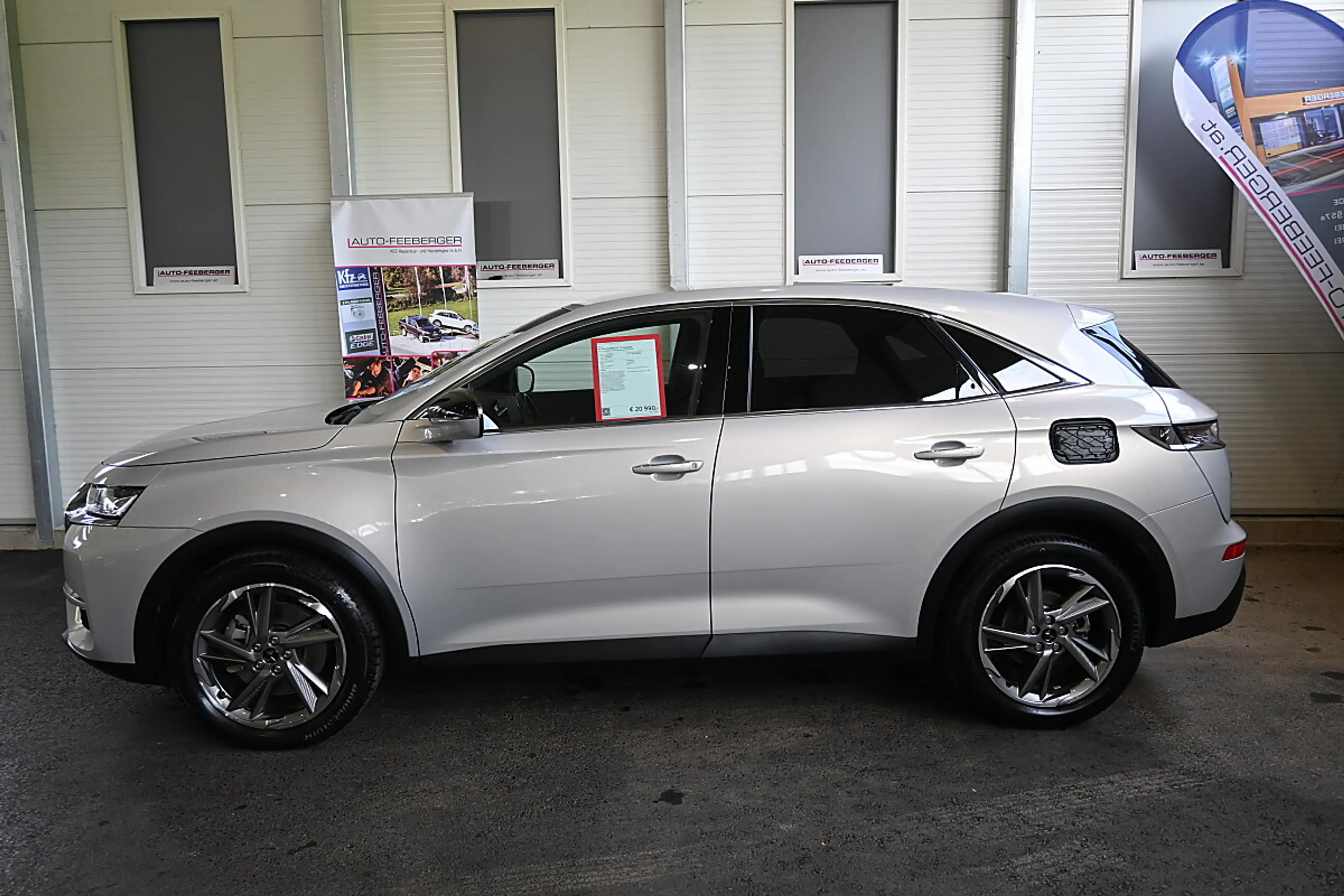 DS Automobiles DS 7 Crossback DS 7 7 Crossback E-Tense Hybrid 4x2 Be Chic S&S... — photo 4