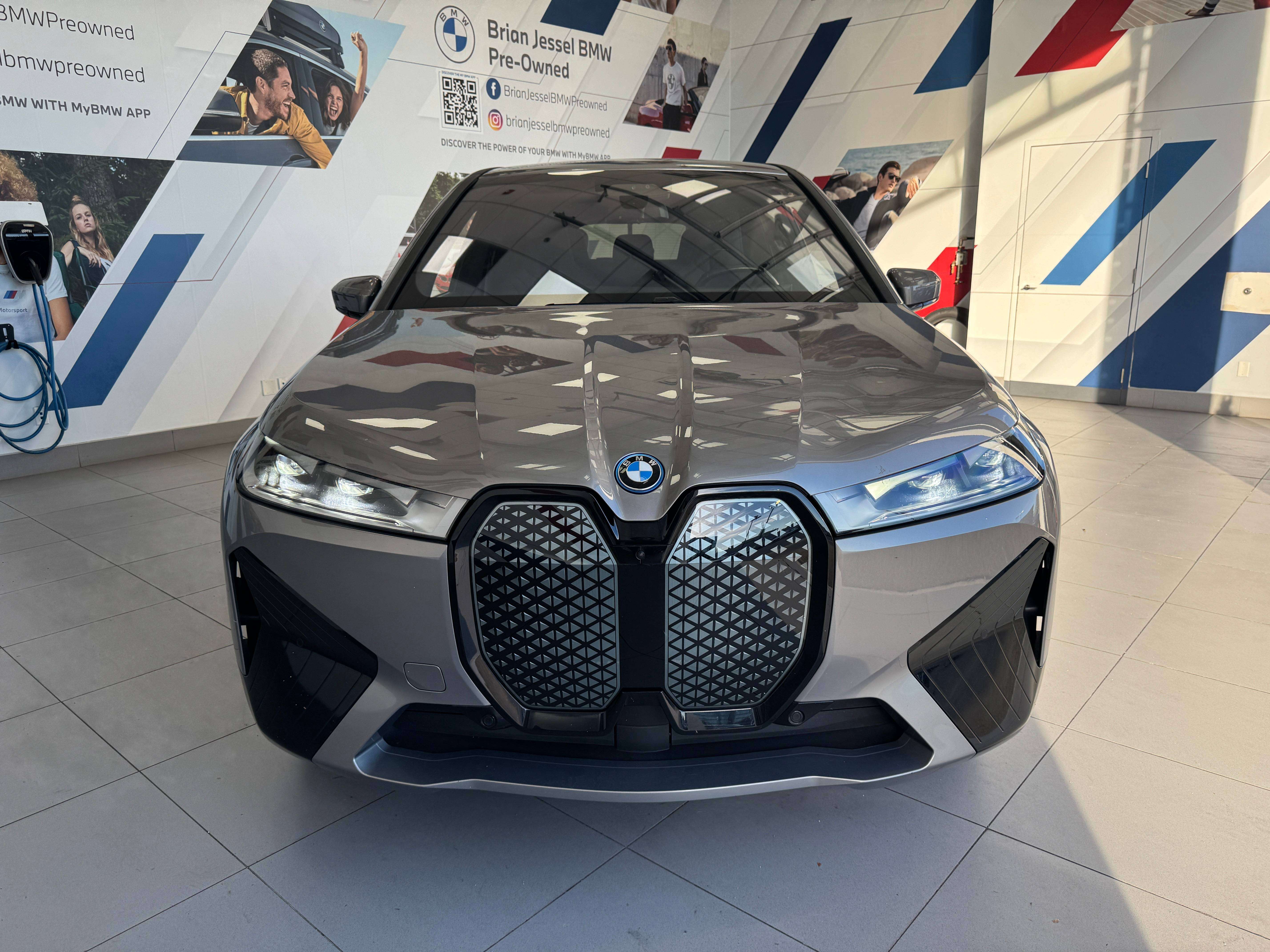2024 BMW iX