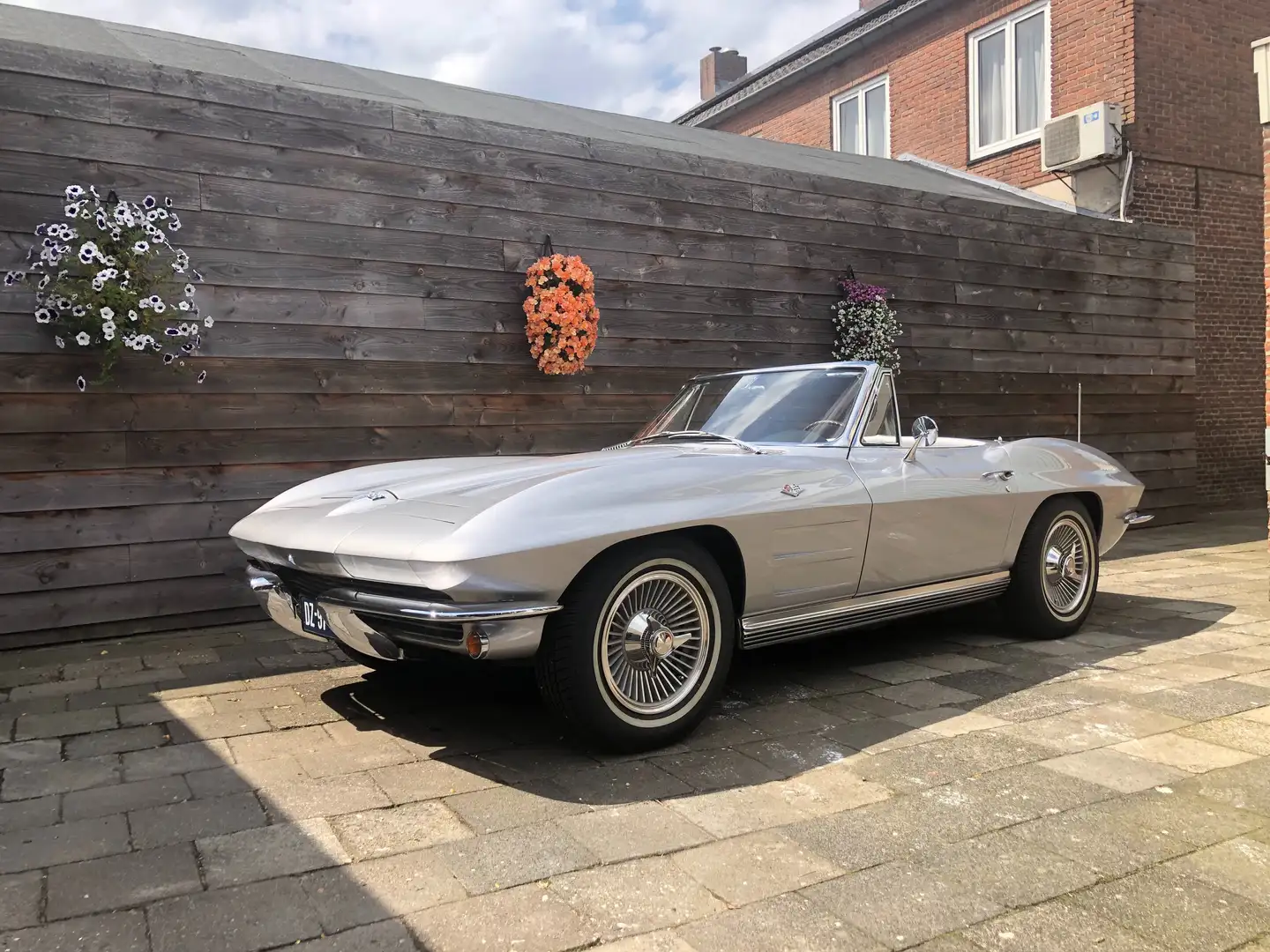 Chevrolet Corvette Stingray C2 Stříbrná - 1