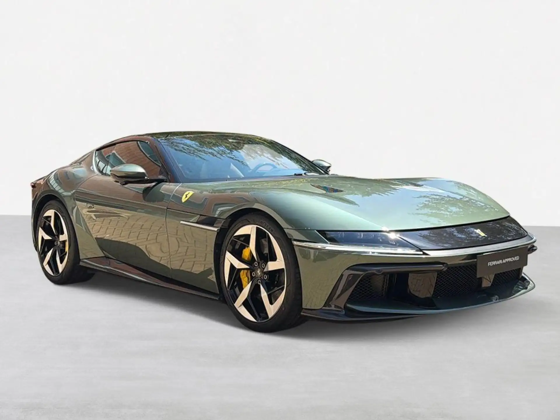 페라리 12 칠린드리 2025 건메탈 사진 5