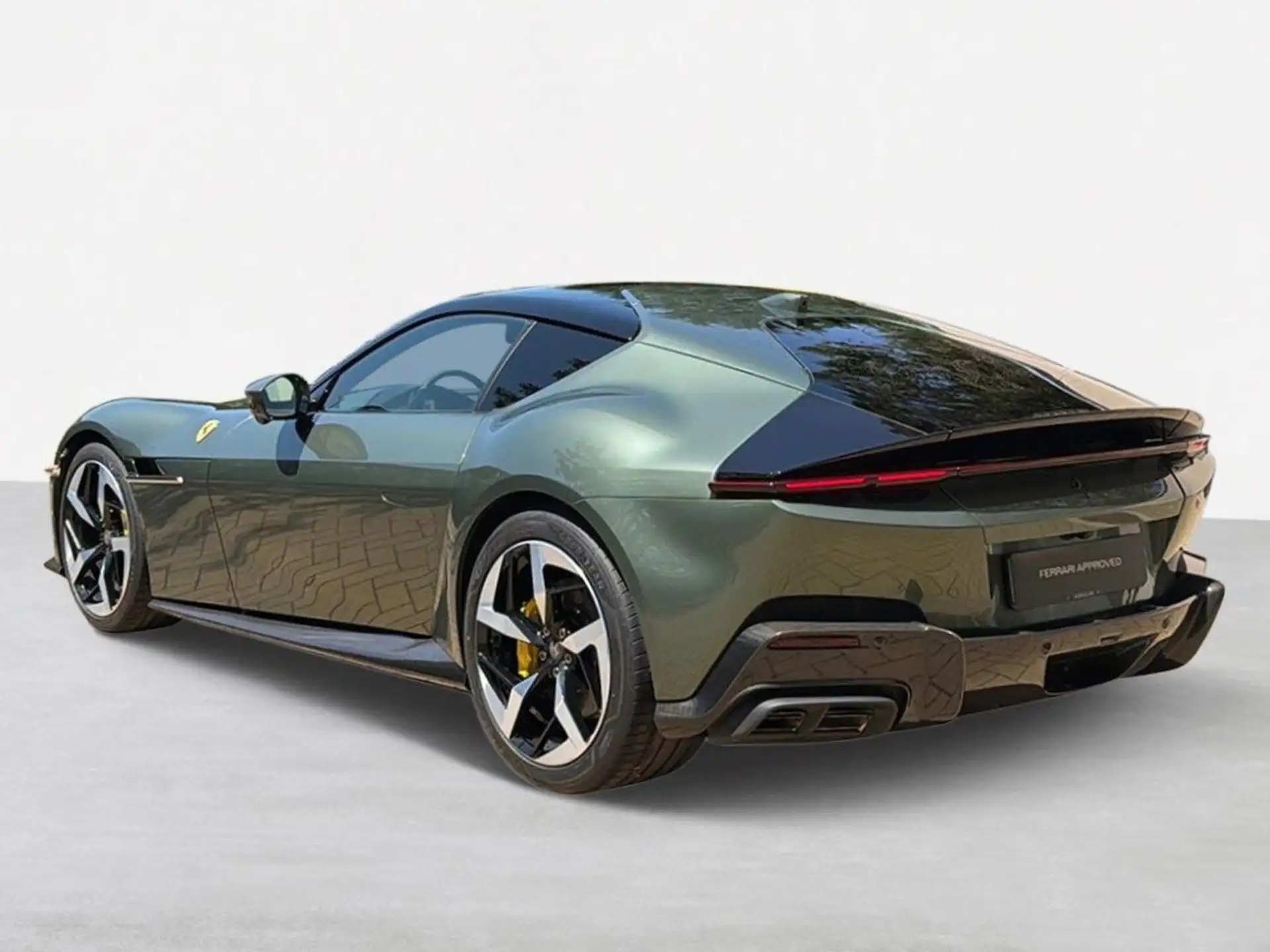 페라리 12 칠린드리 2025 건메탈 사진 4