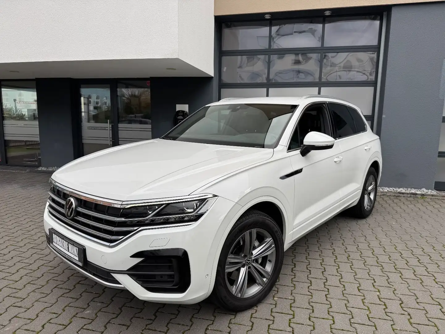Volkswagen Touareg R-Line 4Motion Blanc - 1