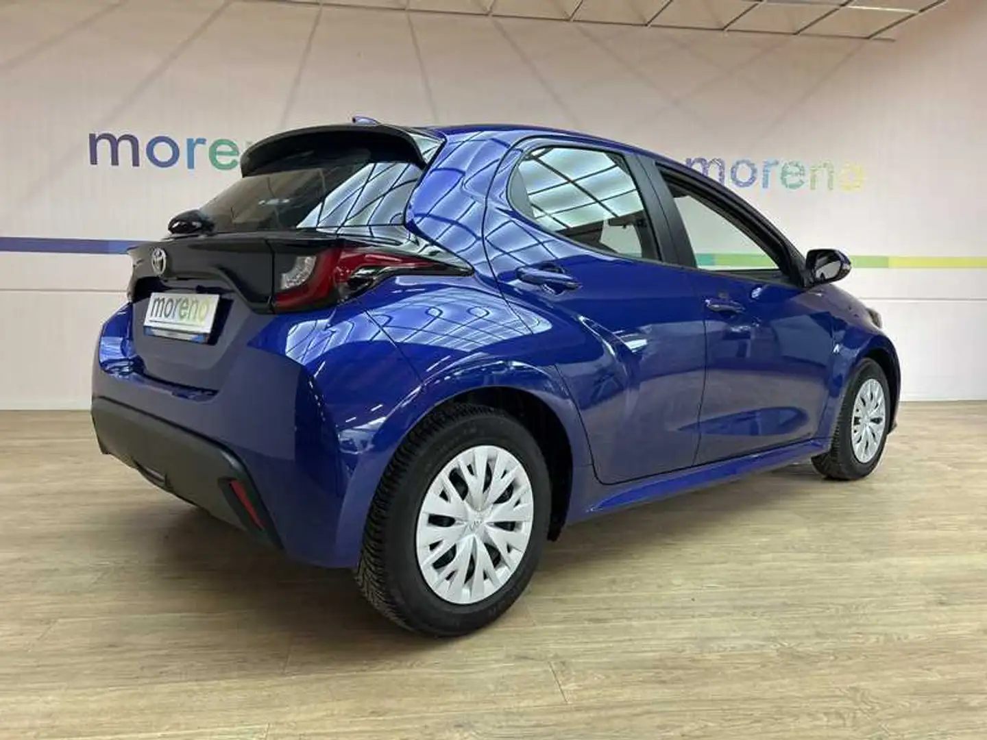 Toyota Yaris 1.0 Active Blu/Azzurro - 2