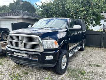 4WD Crew Cab 149  Laramie Limited
