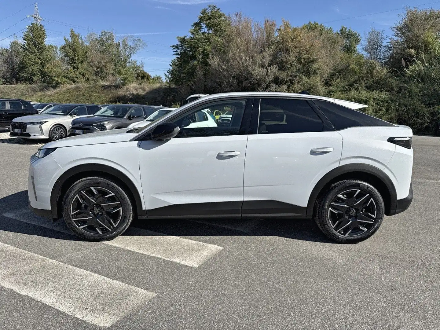 Peugeot 3008 Hybrid 136 Allure e-DCS 6 Bianco - 2