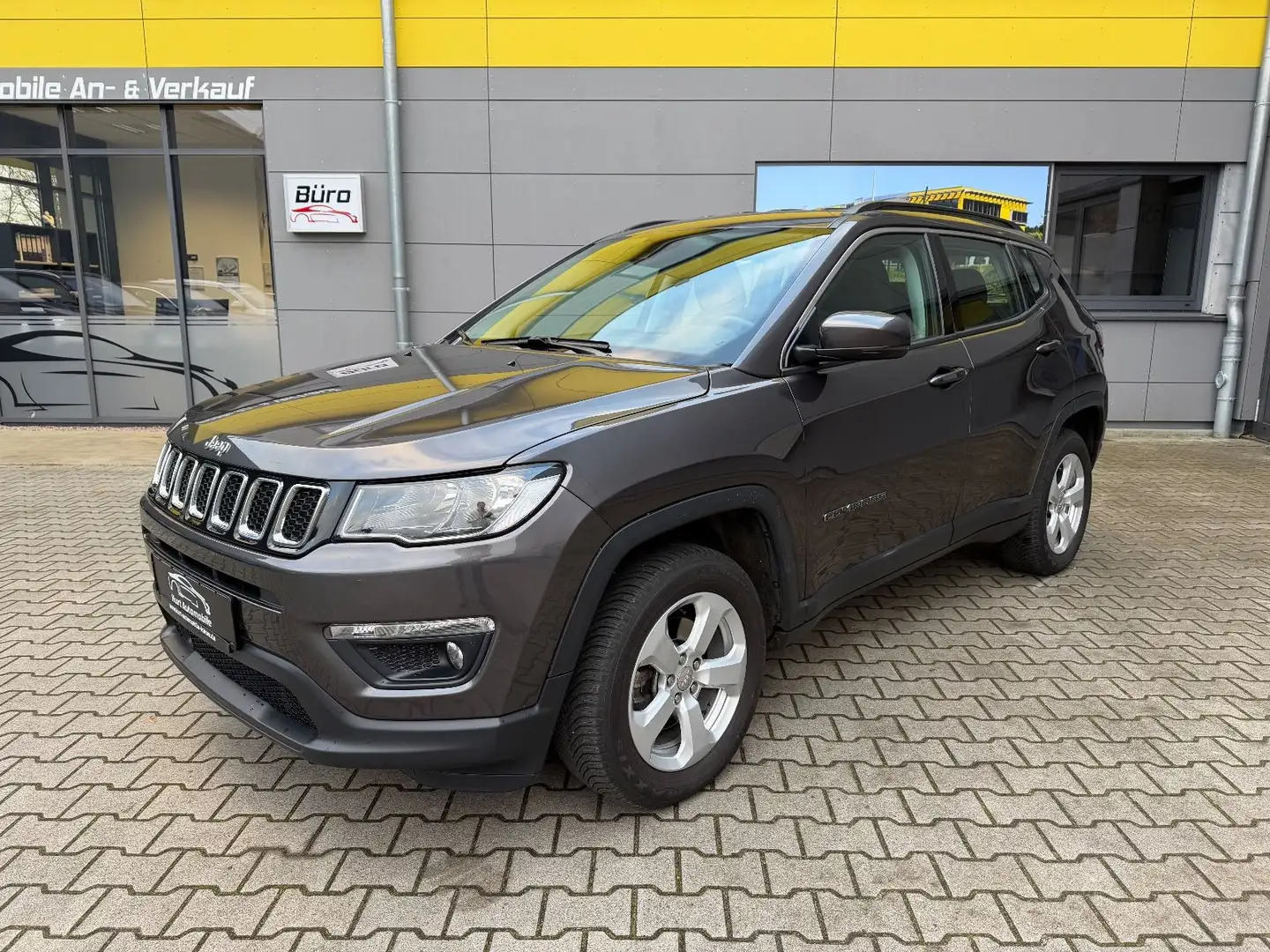 Jeep Compass Longitude 4WD/ALLRAD/LEDER/AHK/ALLWETTER Grau - 2