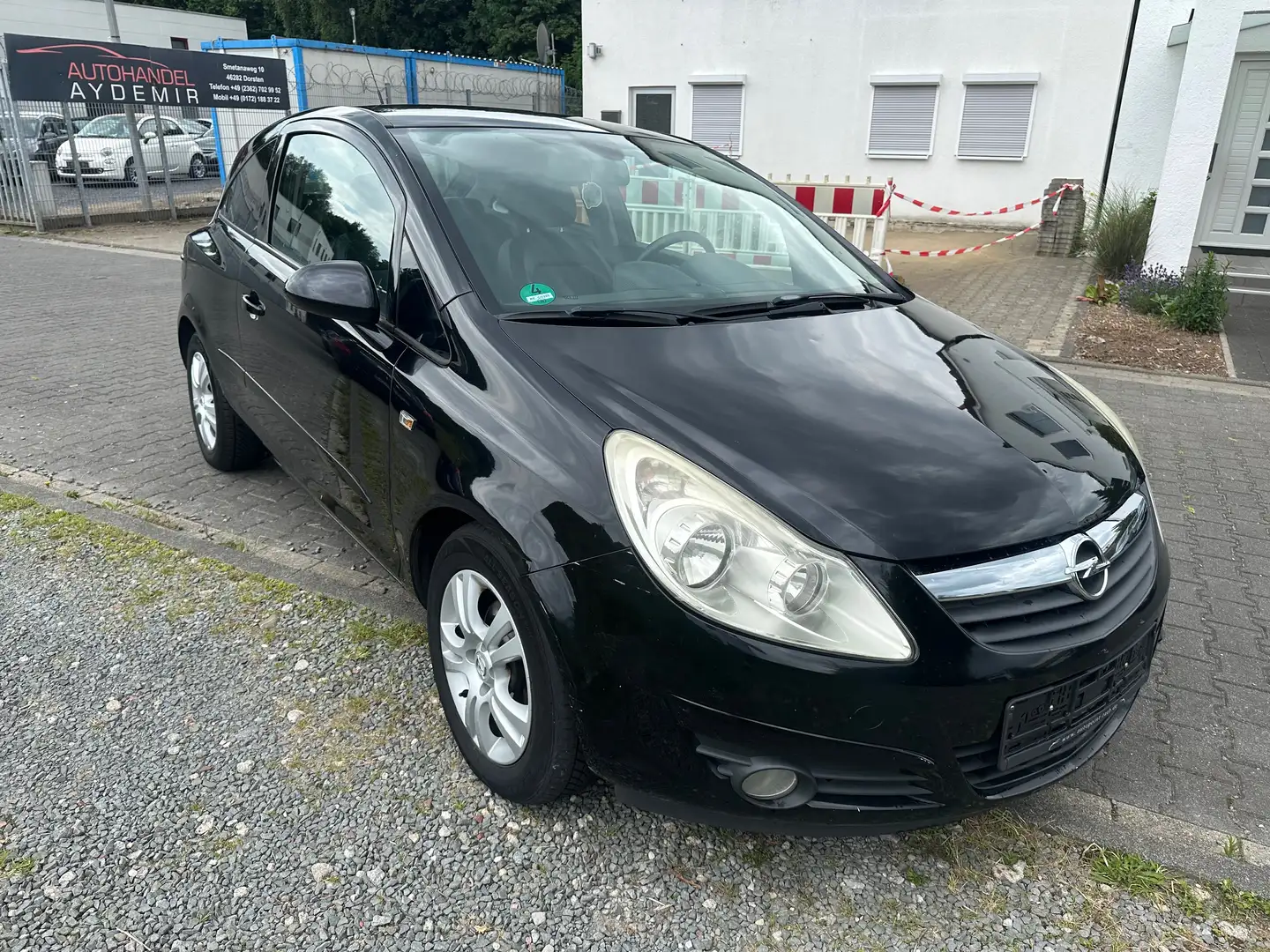 Opel Corsa 1.4 Cosmo Schwarz - 1