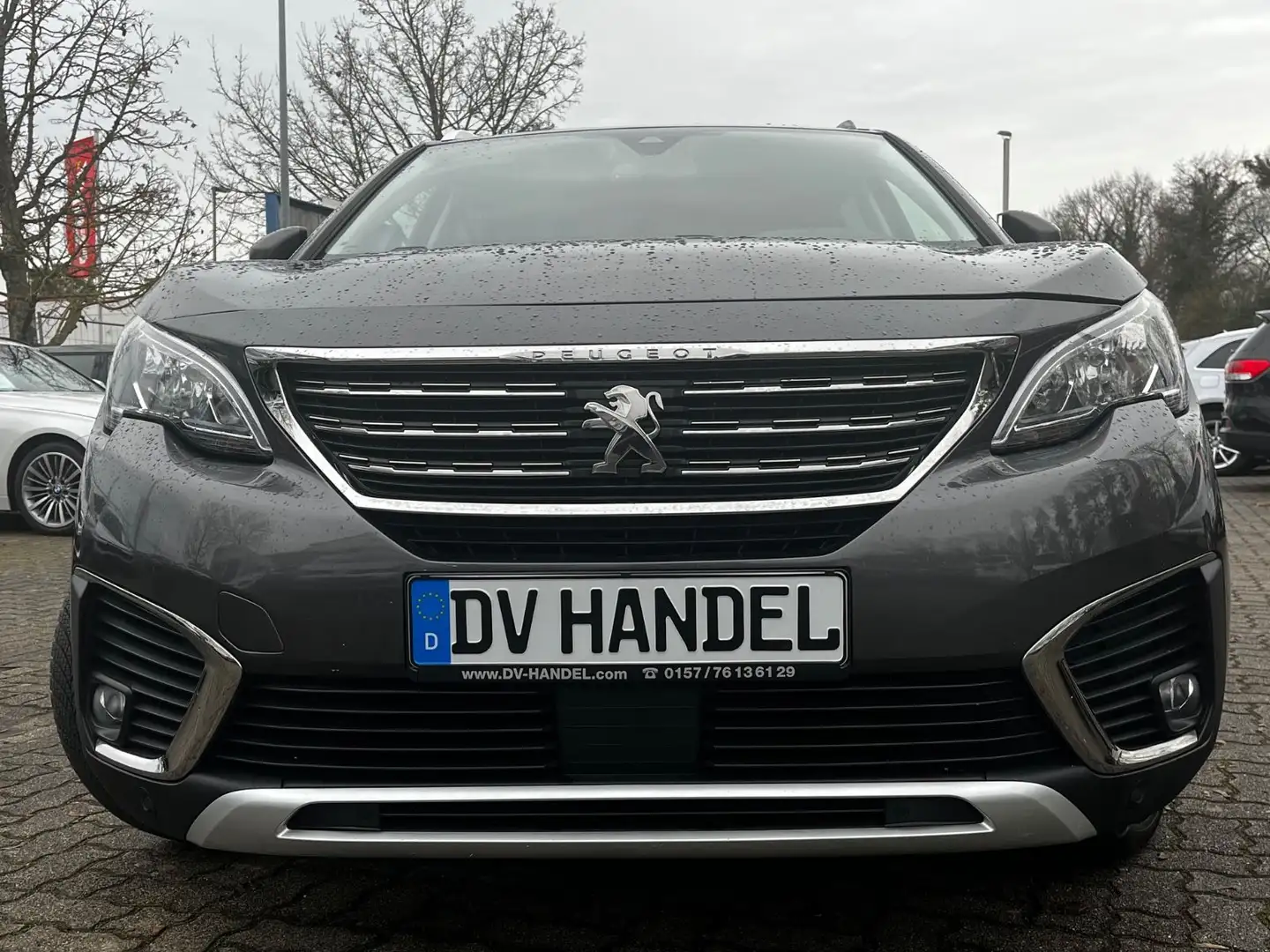 Peugeot 5008 Allure *7-Sitzer/Navi/Kamera* - 2