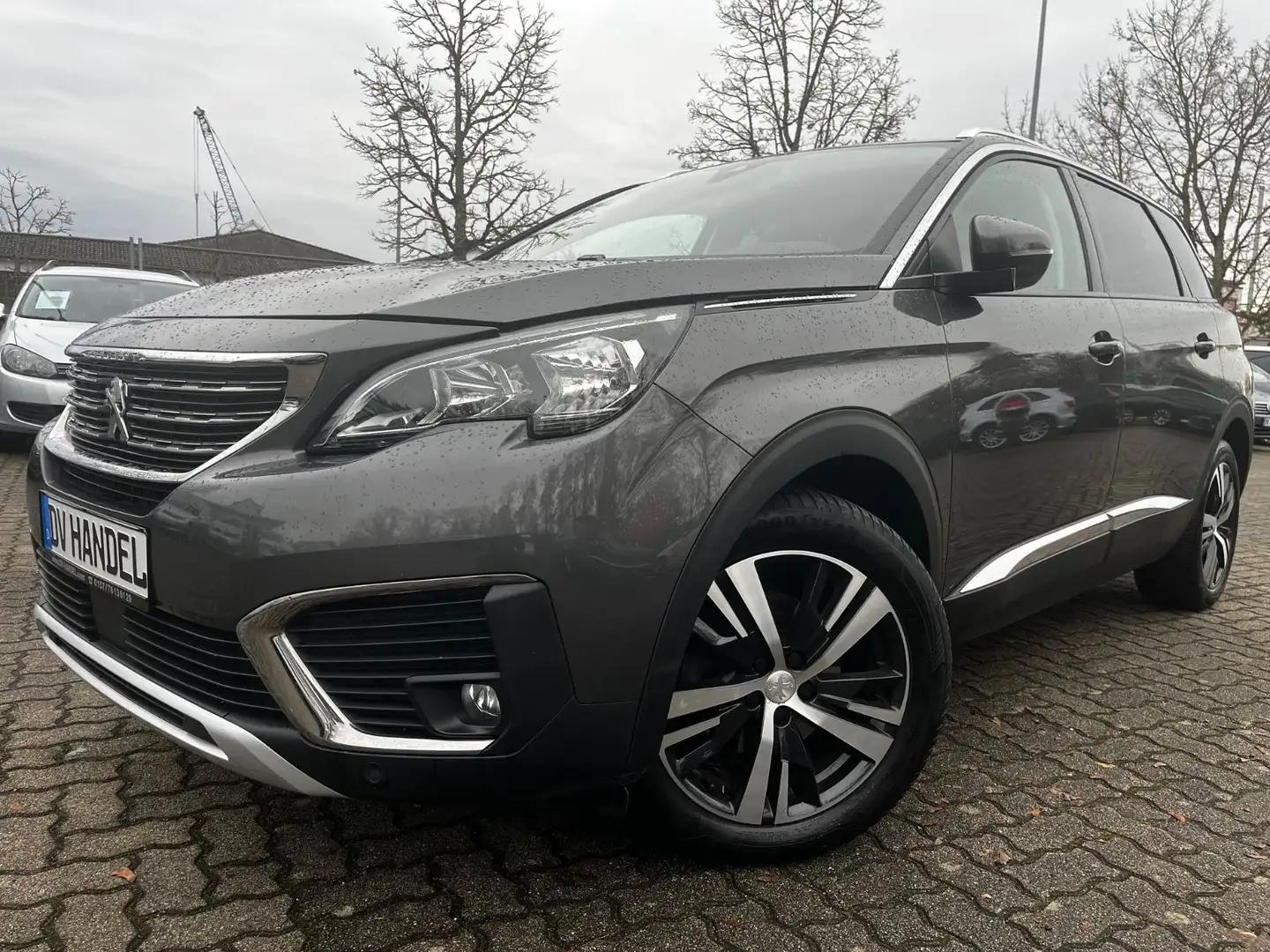 Peugeot 5008 Allure *7-Sitzer/Navi/Kamera* - 1