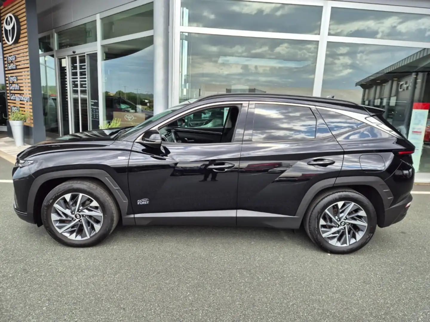 Hyundai TUCSON NX4 Trend Line 1,6 CRDi 4WD 48V DCT *8-Fach*AHV* Schwarz - 2