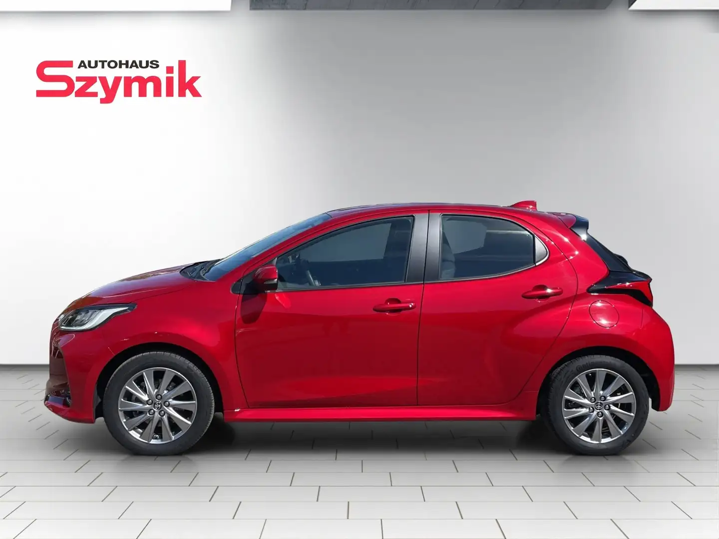 Toyota Yaris Hybrid 1.5 Smart Rood - 2