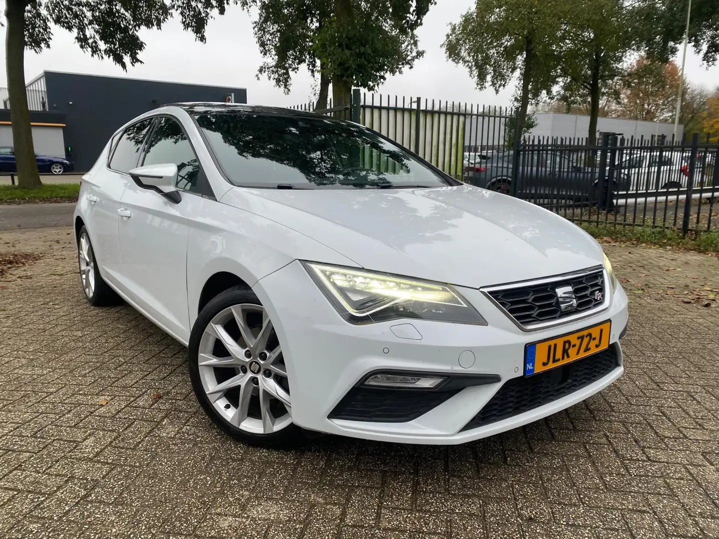 SEAT Leon 1.4 EcoTSI FR Connect Panoramadak Cruise Pdc Stoel Blanc - 2