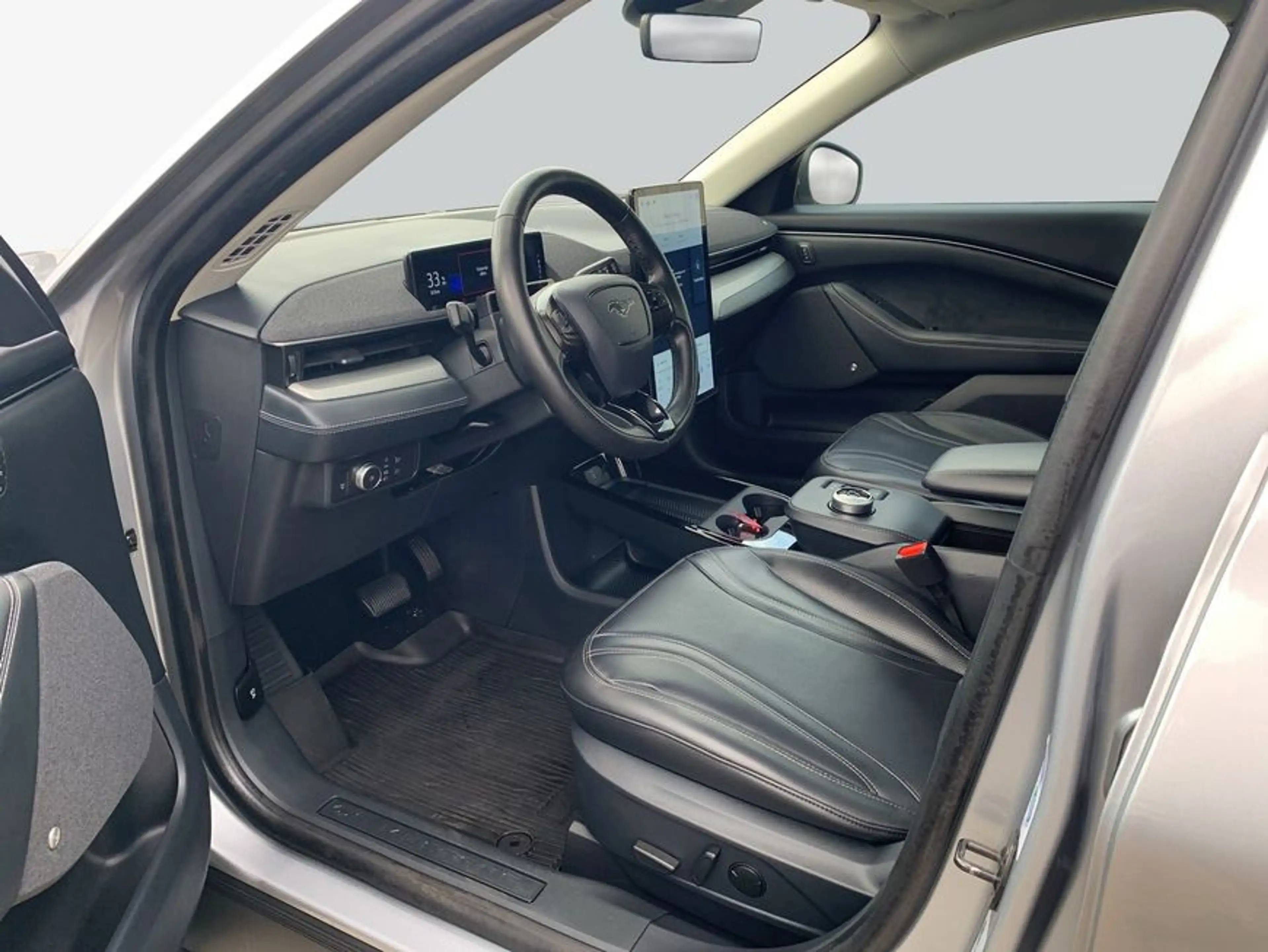 Ford Mustang Mach-E + TECHNO-PAKET 1+2 +LEDER+B&O — photo 10