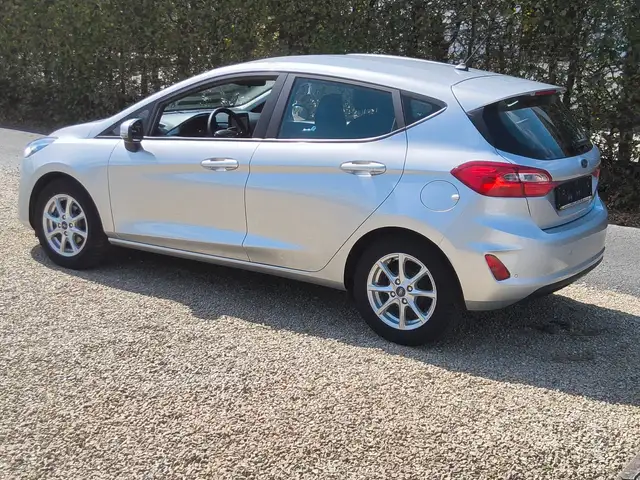 Ford Fiesta view 4