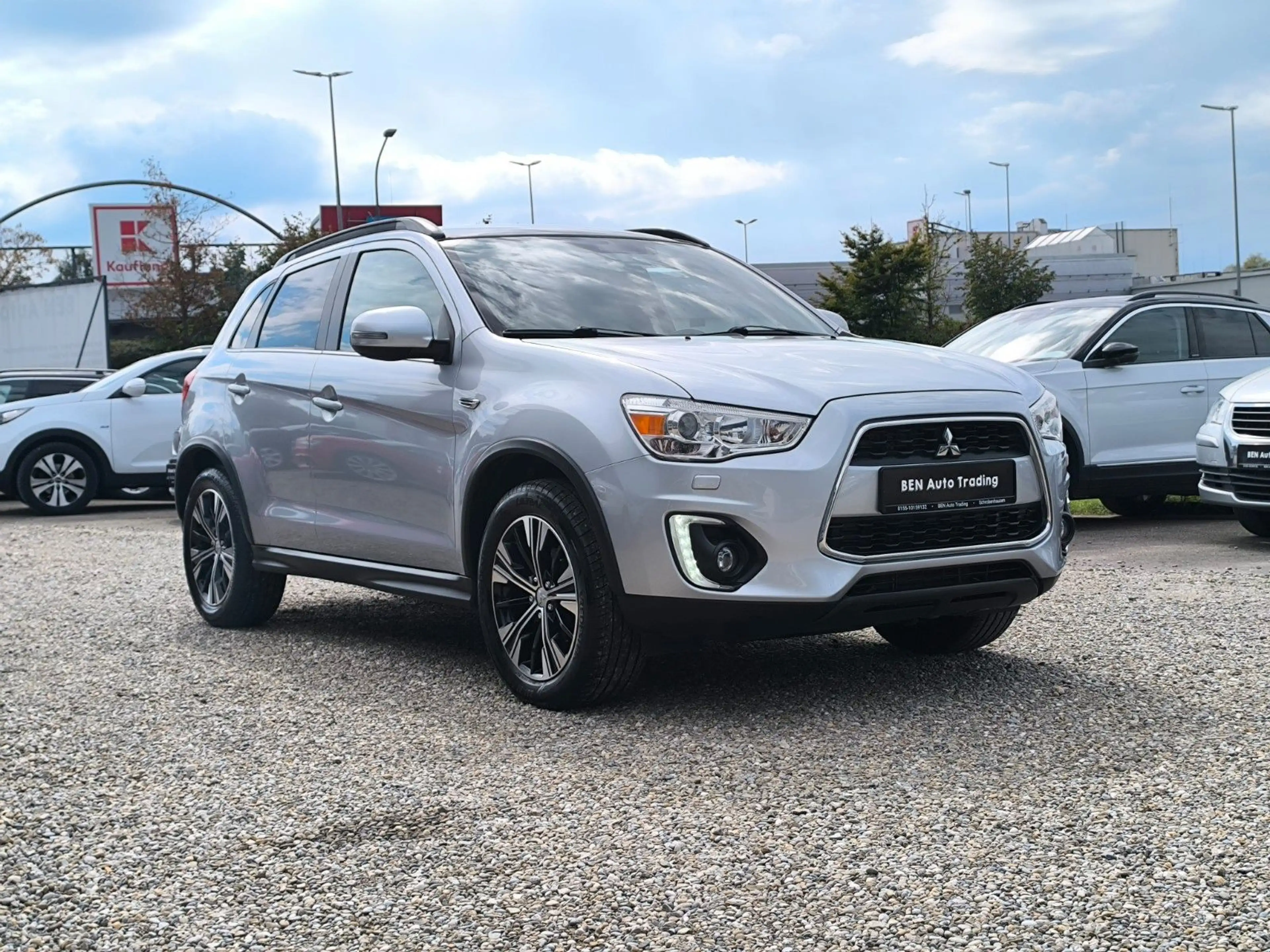 Mitsubishi ASX Top 4WD PANO°Kamera°Navi°AHK°AT°E6°Sthz°BT°D — photo 4