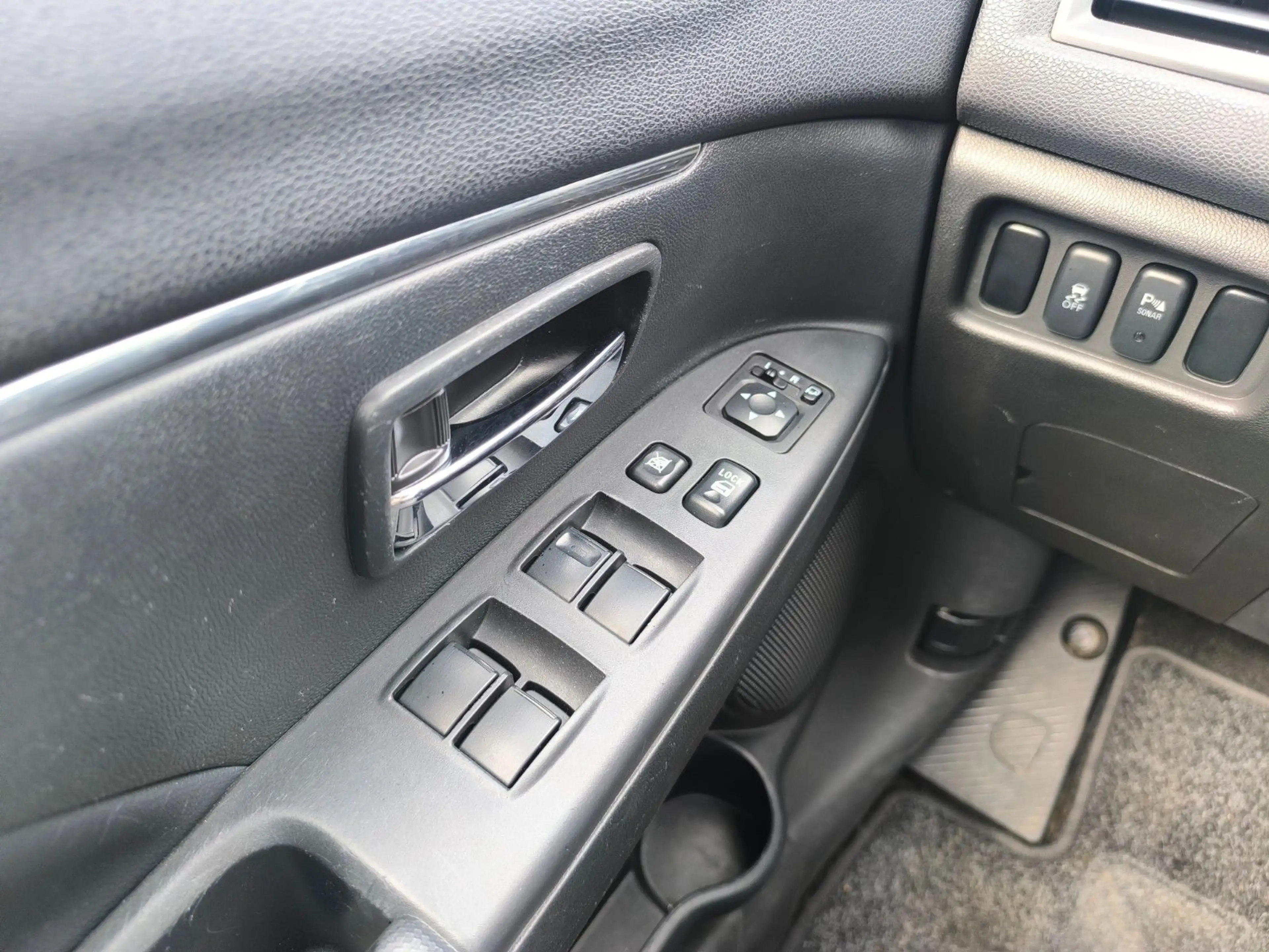 Mitsubishi ASX Top 4WD PANO°Kamera°Navi°AHK°AT°E6°Sthz°BT°D — photo 14