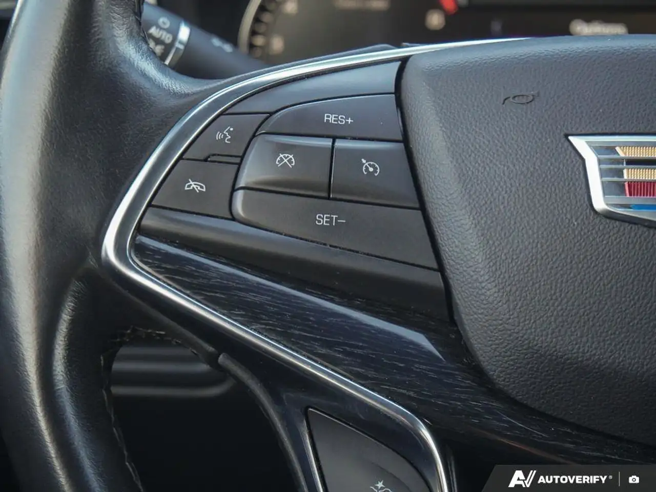 Cadillac XT5 снимка Cadillac XT5
