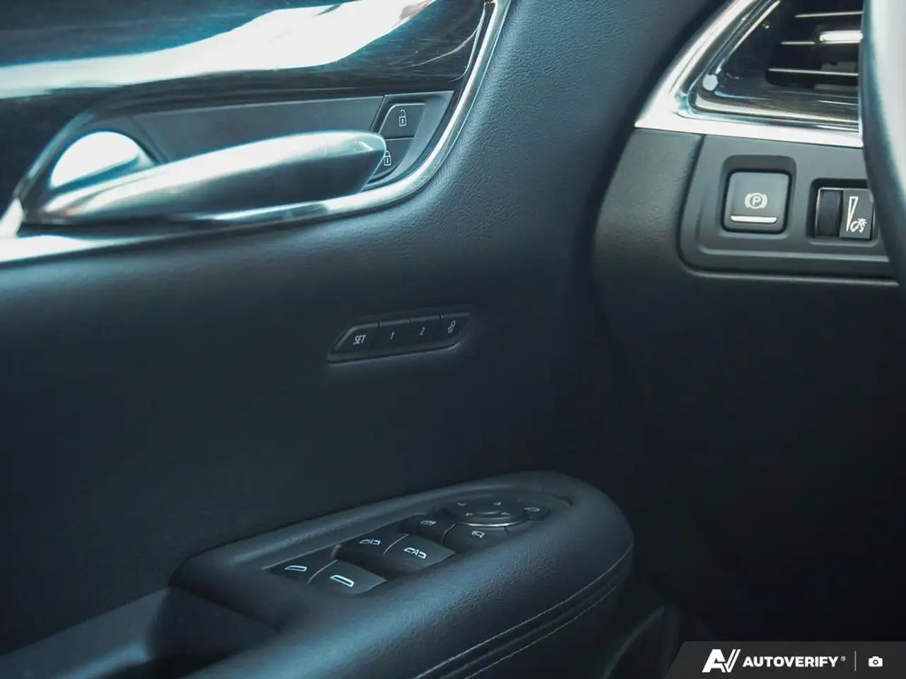 Cadillac XT5 снимка Cadillac XT5