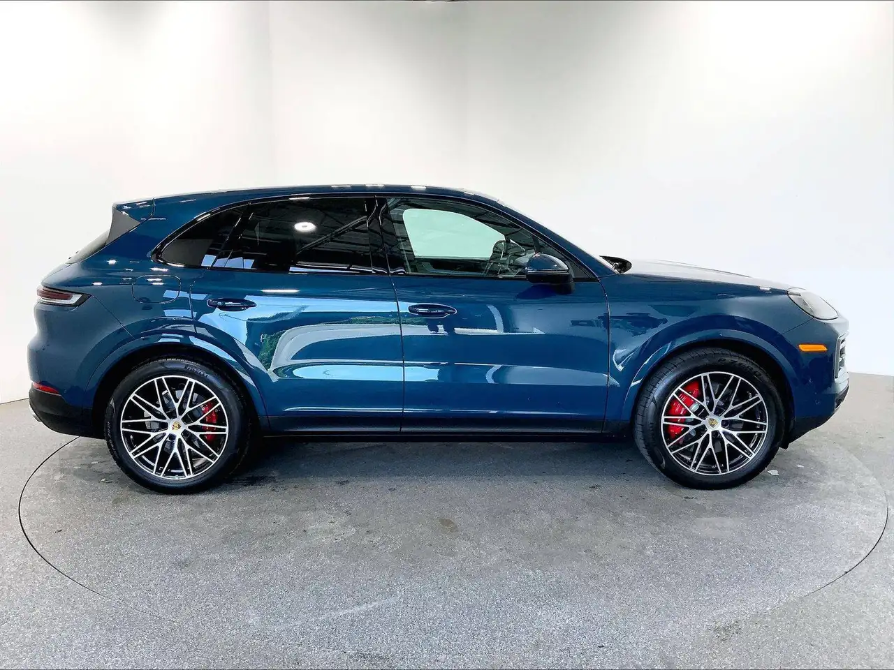 Porsche Cayenne снимка Porsche Cayenne