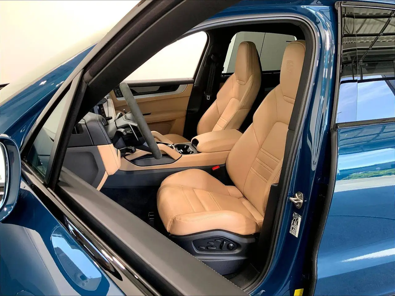 Porsche Cayenne снимка Porsche Cayenne