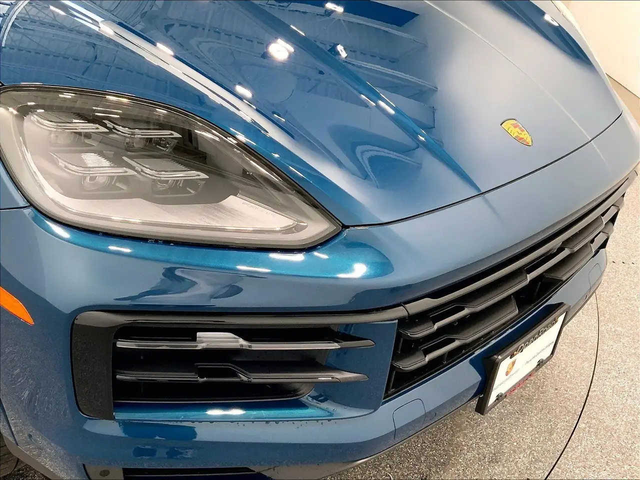 Porsche Cayenne снимка Porsche Cayenne