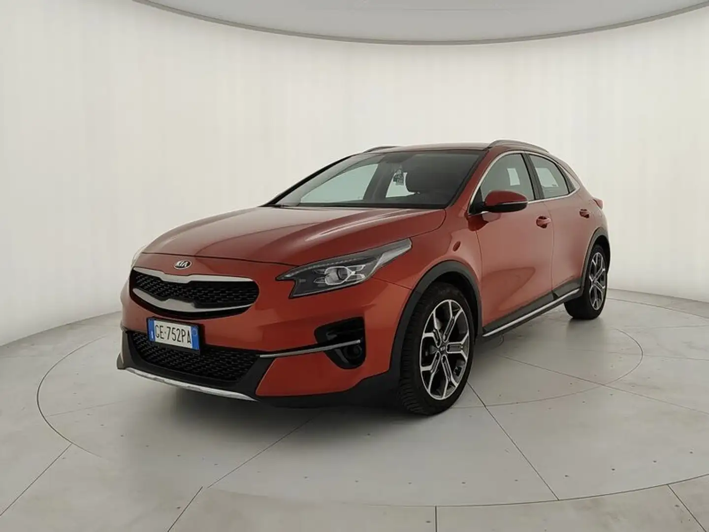 Kia XCeed 1.4 T-GDi Style Techno Pack Oranžová - 1