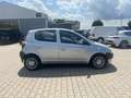 Toyota Yaris 1.0 5trg.Klima,ZV,el.FH,1.Hand,TÜV Grau - thumbnail 6