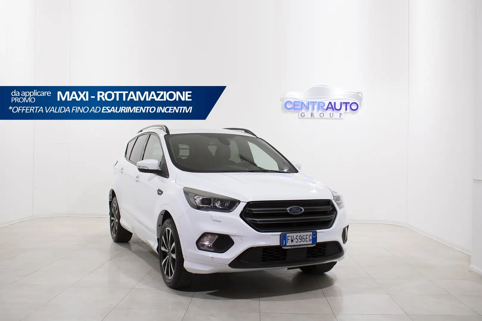 Ford Kuga 1.5 TDCi 120cv 2WD ST-Line Bianco - 1