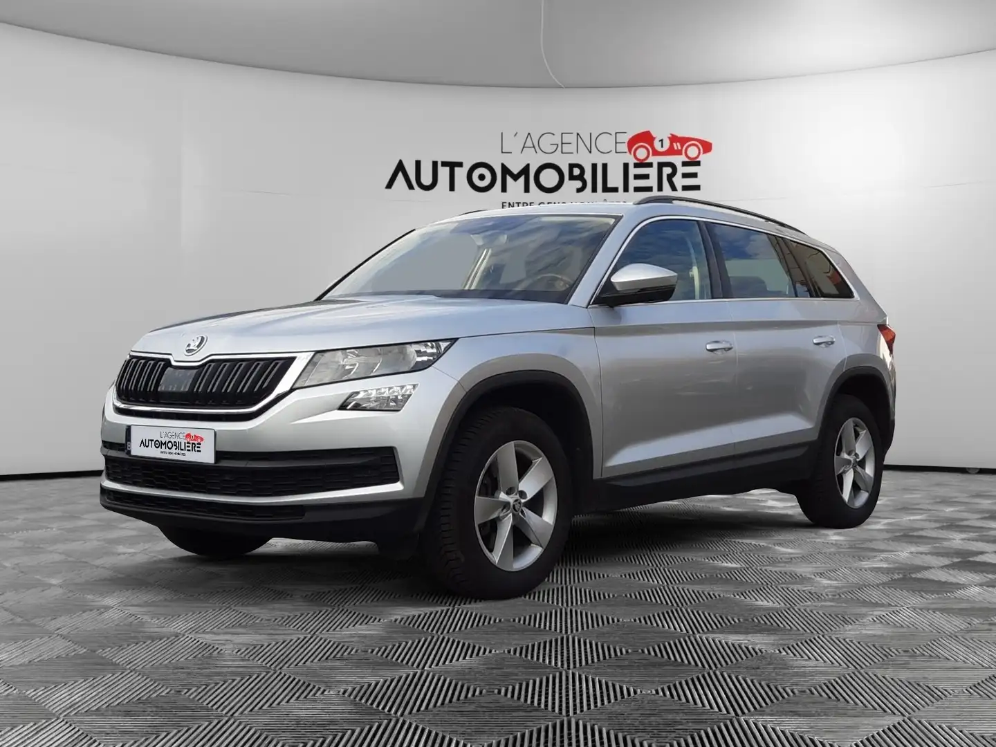 Skoda Kodiaq 2.0i TSI 4x4 Ambition DSG *7plc*/ Garantie 12 Mois Gris - 1