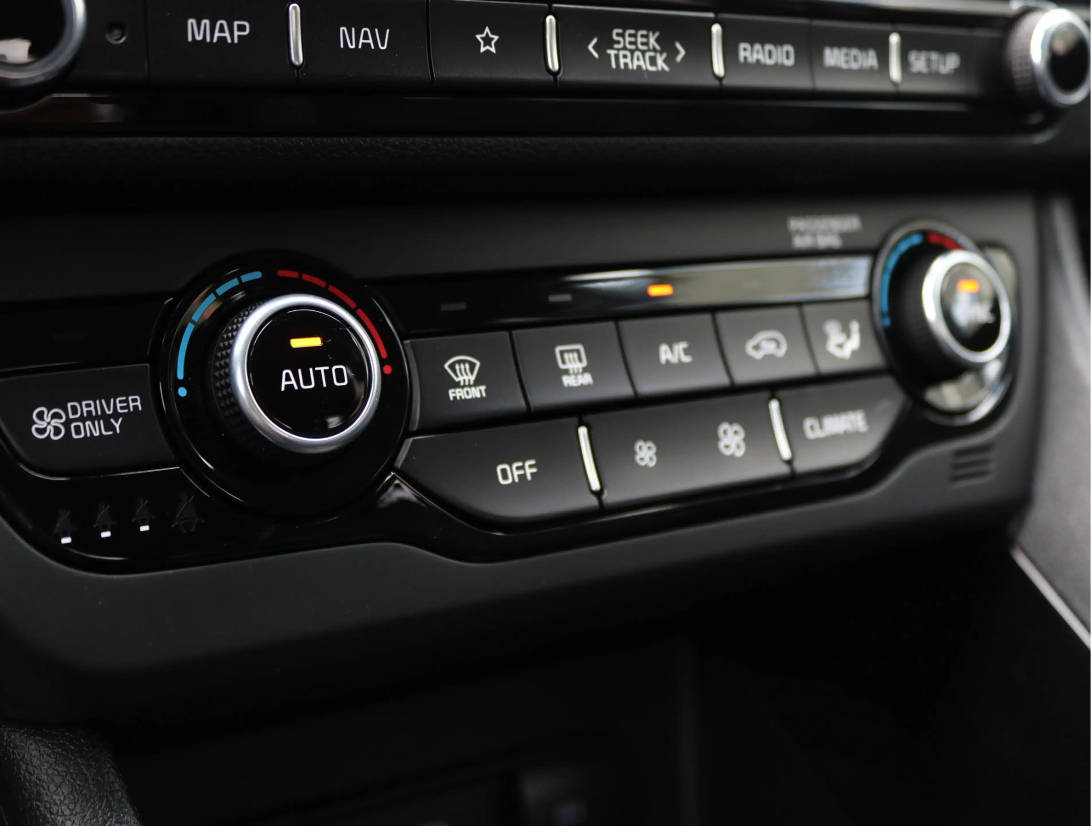 Kia Niro 1.6 GDi PHEV | SOH 85,5% | Plug-in Hybrid | Camera — photo 50