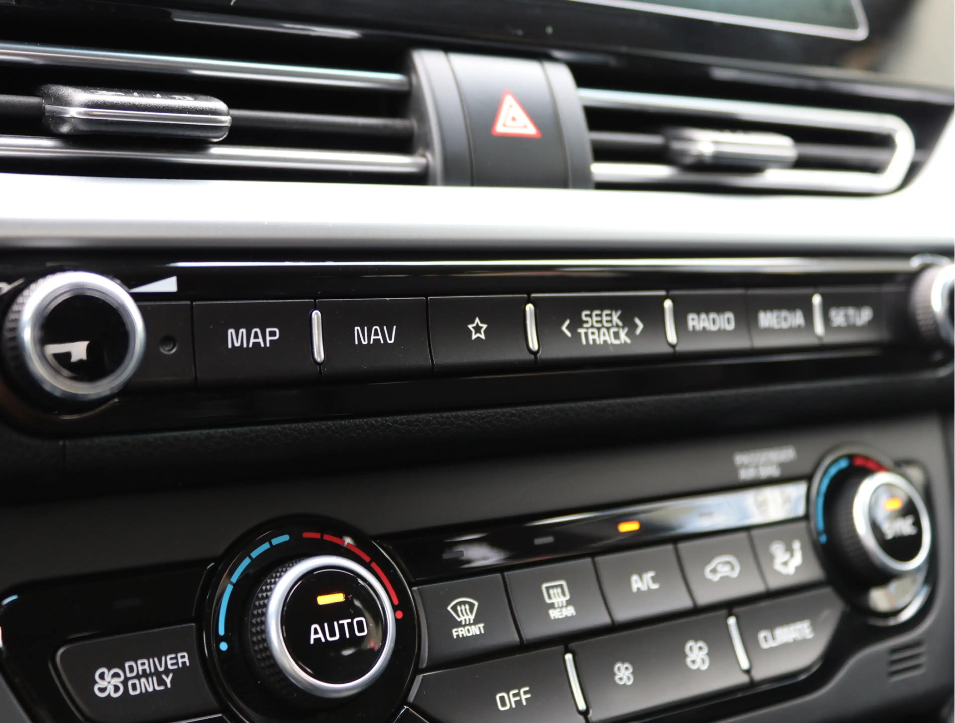 Kia Niro 1.6 GDi PHEV | SOH 85,5% | Plug-in Hybrid | Camera — photo 49