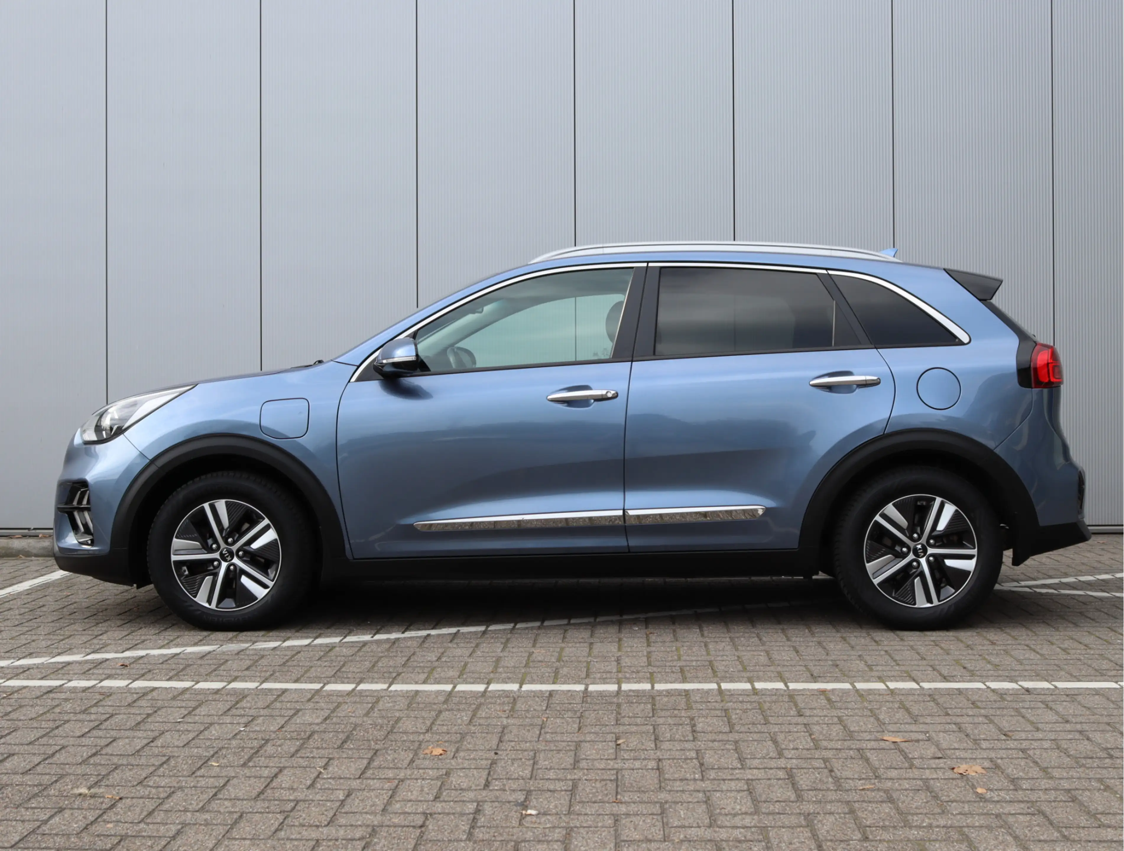 Kia Niro 1.6 GDi PHEV | SOH 85,5% | Plug-in Hybrid | Camera — photo 17