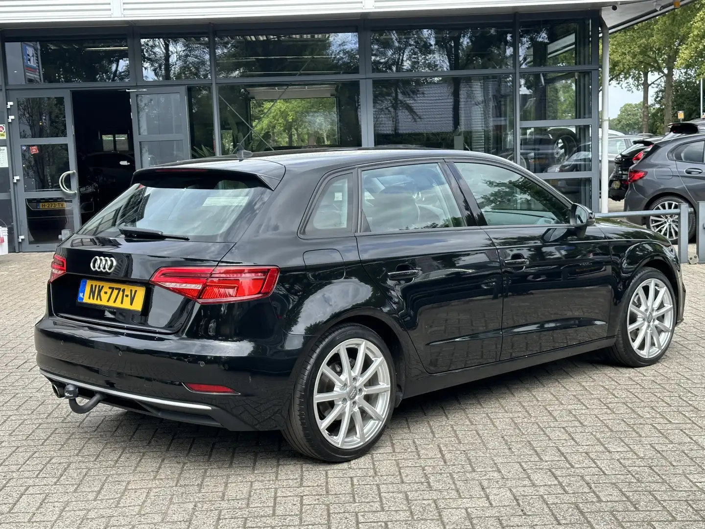 Audi A3 Sportback 1.0 TFSI Sport Lease Edition Trekhaak/Na Schwarz - 2