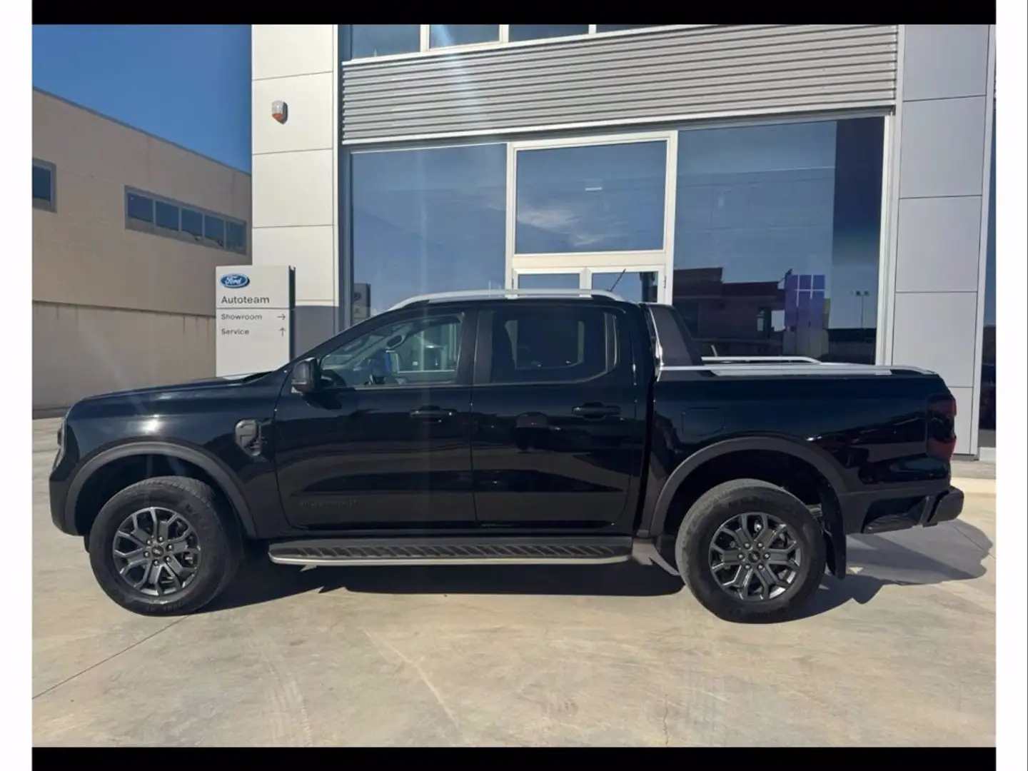 Ford Ranger 2.0 ecoblue double cab wolftrak 170cv Negro - 2