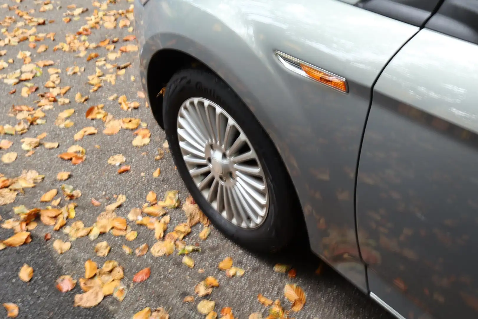 Ford Mondeo Wagon 2.0 TDCi Titanium NAVI PDC CRUISE CLIMA Grau - 2