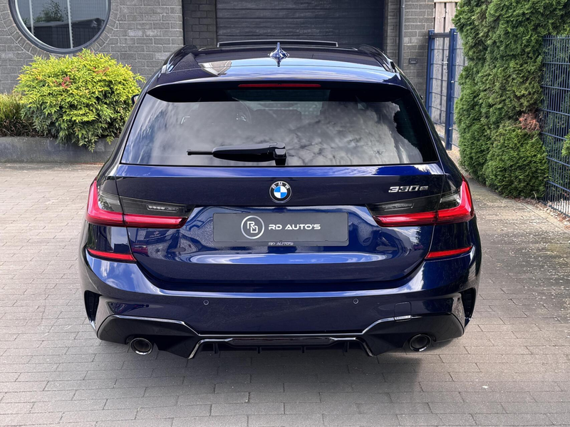 BMW 330 3-serie Touring 330e High Executive M Sport Pano H — photo 12