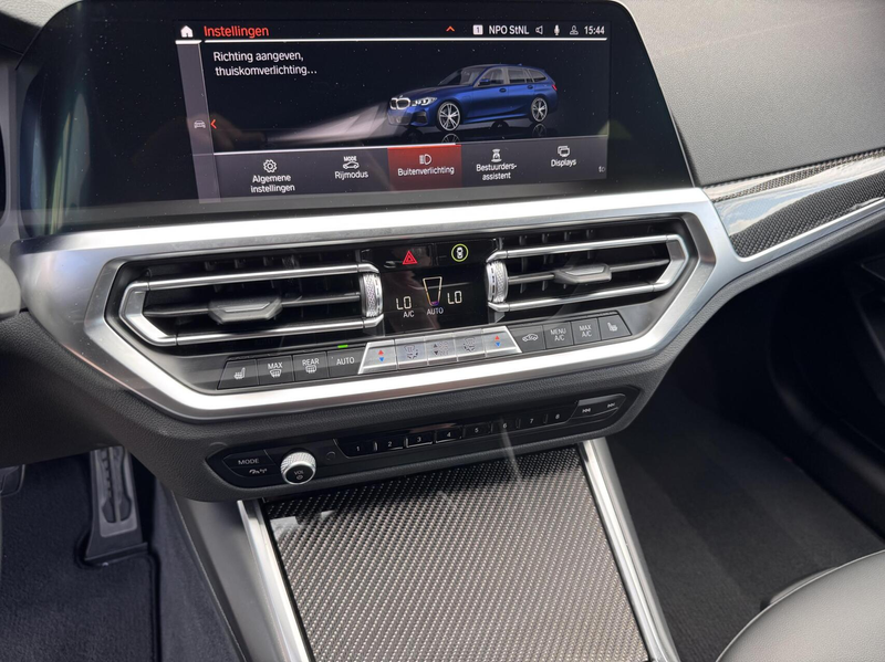 BMW 330 3-serie Touring 330e High Executive M Sport Pano H — photo 36