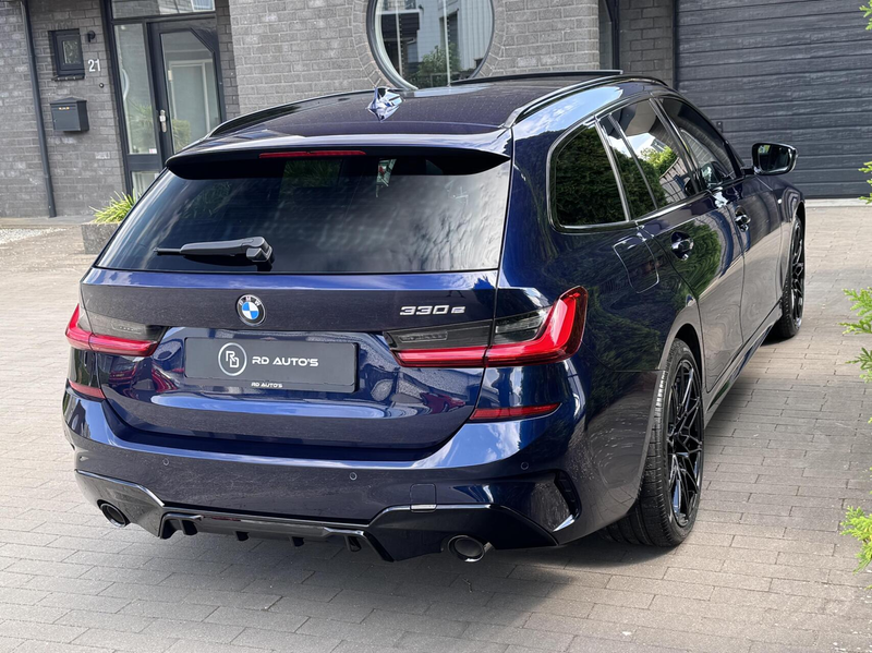 BMW 330 3-serie Touring 330e High Executive M Sport Pano H — photo 13