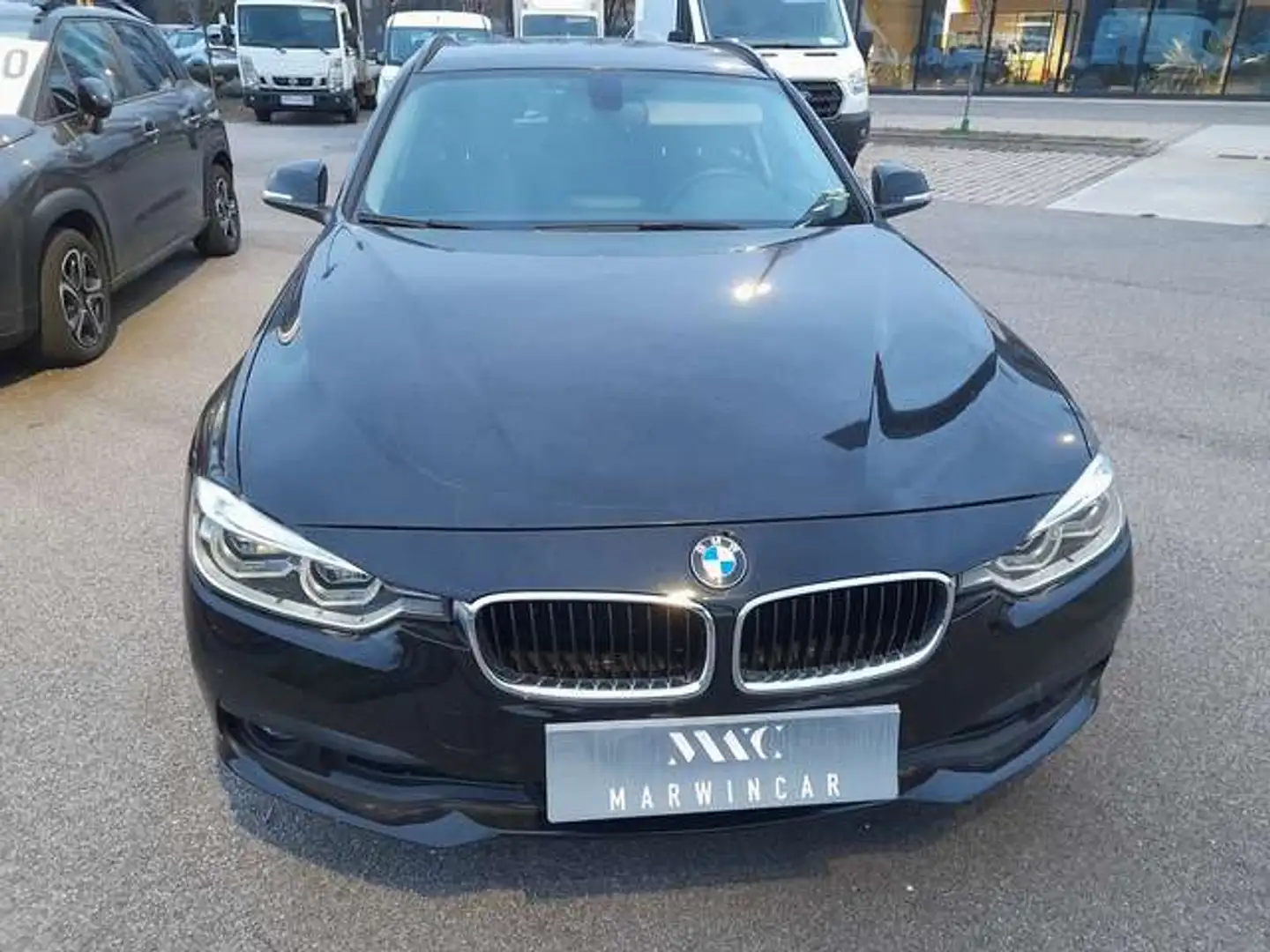 BMW 318 318d Touring Business Advantage auto Noir - 2